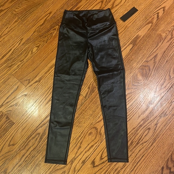 NWT Mono b Woman’s Black Spandex Leggings Size S - Picture 2 of 5